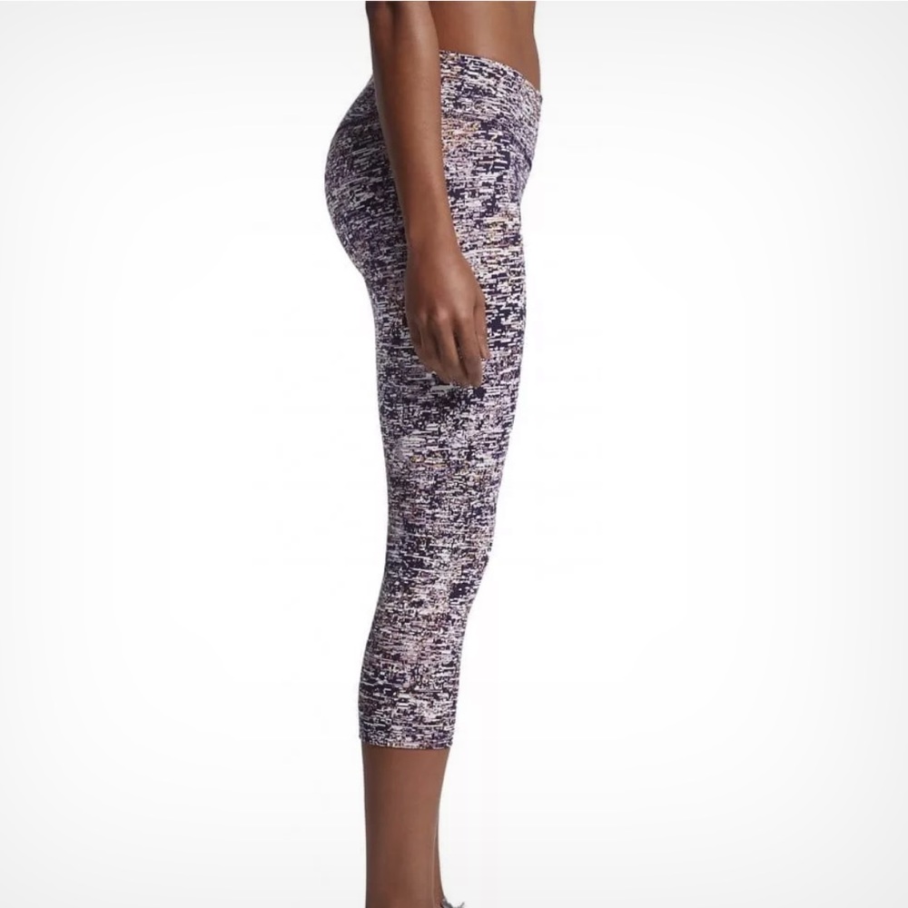 💜Nike Capri leggings with NIKE logo print - Picture 4 of 11